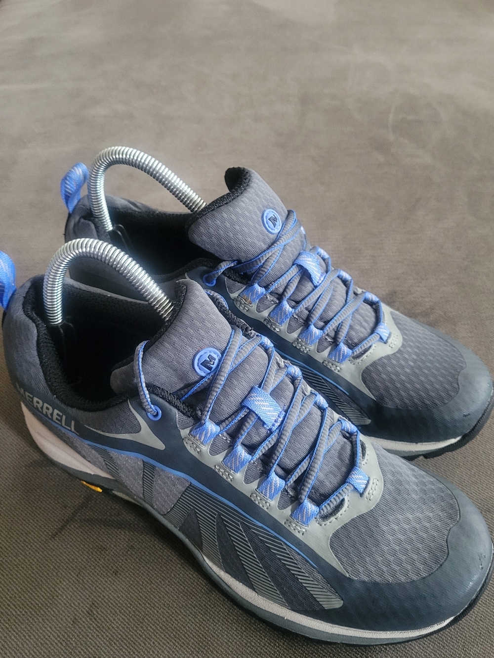 Merrell Women's Siren Edge 3 hiking shoes Gray Athletic Sneakers Size 8
